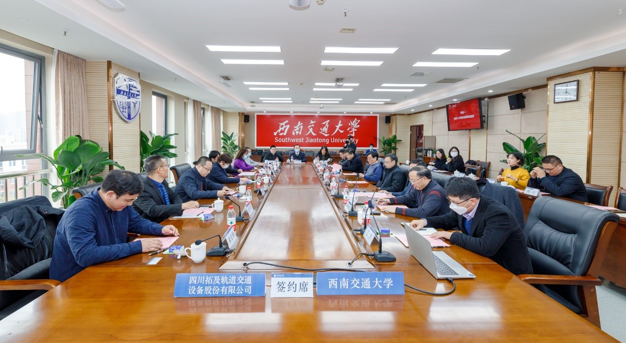 365英国上市集团