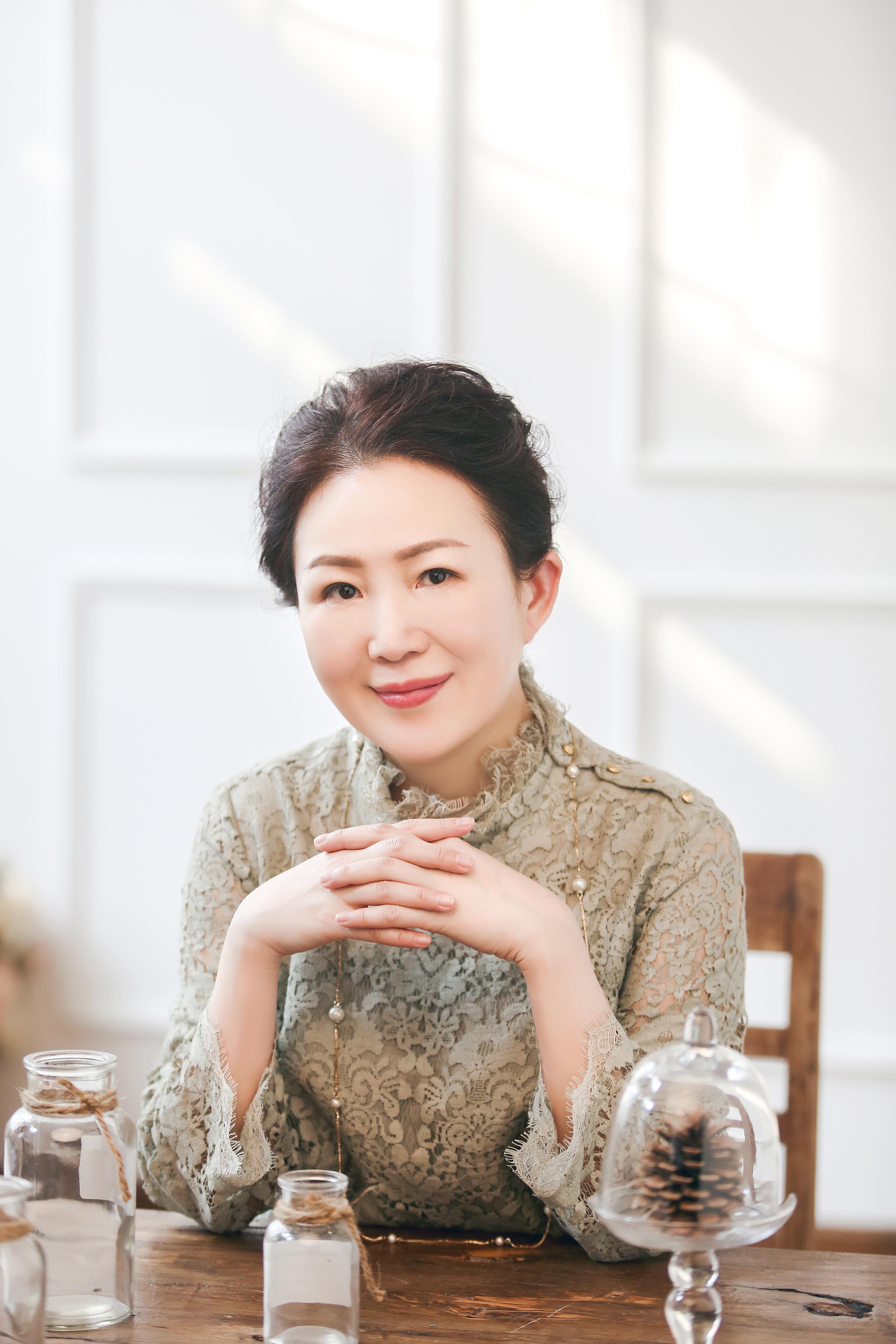 365英国上市集团